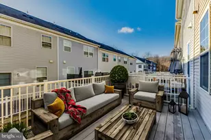 4511 Potomac Highlands Cir, Triangle, VA 22172 - Photo 14