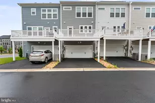 1690 Dunnington Pl, Dumfries, VA 22026 - Photo 32