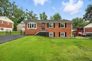 2205 Culpeper Dr, Woodbridge, VA 22191 - Photo 2