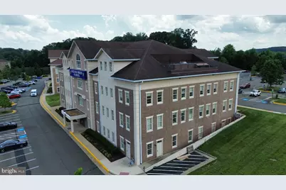 18354 Quantico Gateway Drive #400, Triangle, VA 22172 - Photo 6