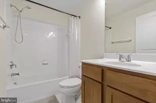 14718 Mason Creek Cir, Woodbridge, VA 22191 - Photo 18