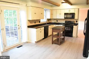 12107 Fort Craig Dr, Woodbridge, VA 22192 - Photo 20