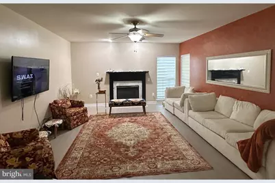 15489 Marsh Overlook Drive, Woodbridge, VA 22191 - Photo 14