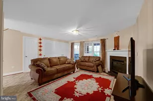 14197 Madrigal Dr, Woodbridge, VA 22193 - Photo 8