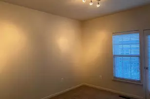 8049 Crescent Park Dr, Gainesville, VA 20155 - Photo 32