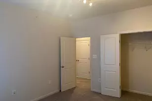 8049 Crescent Park Dr, Gainesville, VA 20155 - Photo 34