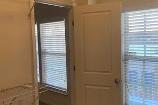 8049 Crescent Park Dr, Gainesville, VA 20155 - Photo 28