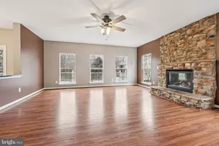 15730 Marbury Heights Way, Montclair, VA 22025 - Photo 12