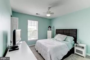 10106 Sir Reynard Ln, Bristow, VA 20136 - Photo 16