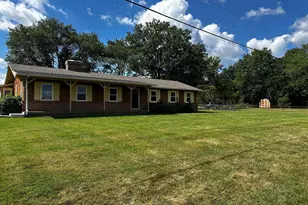 12501 Bridle Ln, Catharpin, VA 20143 - Photo 2