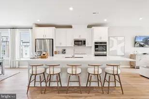 17808 Southern Shrs Dr, Dumfries, VA 22026 - Photo 2