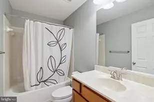 16249 Chase Eagle Ln, Woodbridge, VA 22191 - Photo 42
