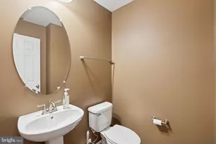 16249 Chase Eagle Ln, Woodbridge, VA 22191 - Photo 18