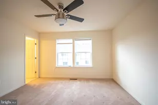 8024 Cayzer Ln, Gainesville, VA 20155 - Photo 26