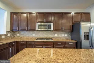 8024 Cayzer Ln, Gainesville, VA 20155 - Photo 14