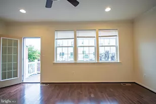 8024 Cayzer Ln, Gainesville, VA 20155 - Photo 18