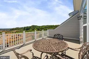 1857 Shadding Bay Ln, Dumfries, VA 22026 - Photo 10