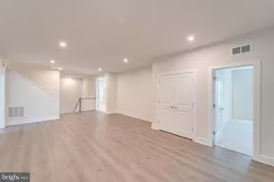 8701 Maple Springs Pl, Manassas, VA 20112 - Photo 32