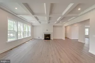 8701 Maple Springs Pl, Manassas, VA 20112 - Photo 22