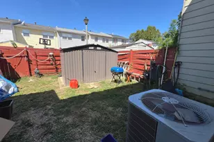 1344 Redbud Ct, Woodbridge, VA 22191 - Photo 18