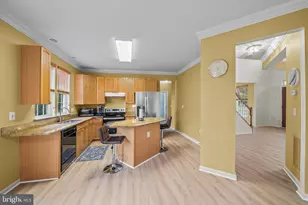 15381 Tina Ln, Woodbridge, VA 22193 - Photo 16