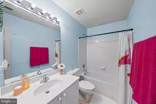 15381 Tina Ln, Woodbridge, VA 22193 - Photo 20