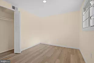 14220 Fallbrook Ln, Woodbridge, VA 22193 - Photo 6