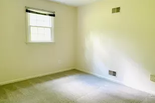 10203 Bent Tree Ln, Manassas, VA 20111 - Photo 16