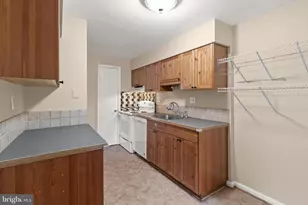 13143 Putnam Cir, Woodbridge, VA 22191 - Photo 10