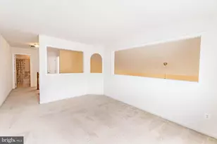 6868 Saddle Run Way, Gainesville, VA 20155 - Photo 32