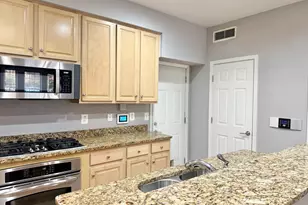 2396 Brookmoor Ln, Woodbridge, VA 22191 - Photo 8