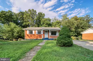 14307 Bismark Ave, Woodbridge, VA 22193 - Photo 2