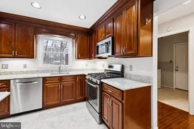 11977 William and Mary Circle, Woodbridge, VA 22192 - Photo 12