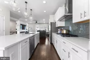 17372 Redshank Rd, Dumfries, VA 22026 - Photo 14