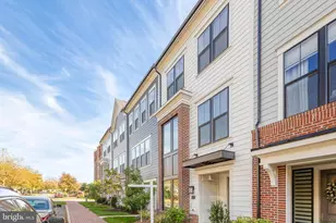 13717 Course View Way, Woodbridge, VA 22191 - Photo 2