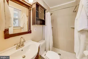 2947 Harding Ct, Woodbridge, VA 22192 - Photo 14