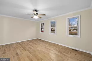 15978 Cove Ln, Dumfries, VA 22025 - Photo 2