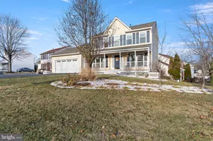 5710 Rhode Island Dr, Woodbridge, VA 22193 - Photo 2