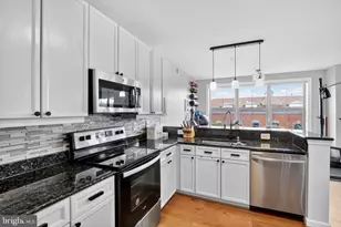 485 Harbor Side St, Woodbridge, VA 22191 - Photo 8