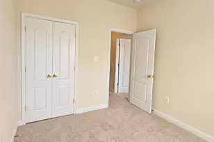 725 Chevington Ct, Woodbridge, VA 22191 - Photo 32