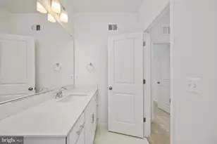 2518 Neabsco Common Pl, Woodbridge, VA 22191 - Photo 20