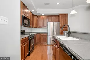 2689 Sheffield Hill Way, Woodbridge, VA 22191 - Photo 16