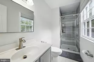 12871 Valleywood Dr, Woodbridge, VA 22192 - Photo 30