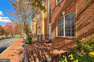 743 Vestal St, Woodbridge, VA 22191 - Photo 6