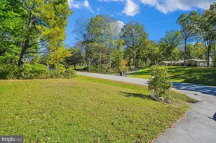 5850 Anthony Dr, Woodbridge, VA 22193 - Photo 6