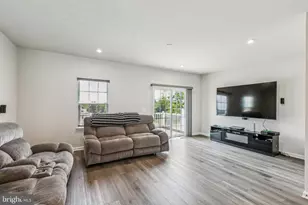 4527 Dl Crk Wy, Woodbridge, VA 22193 - Photo 8