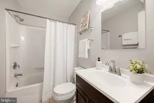 2549 Fox Ridge Ct, Woodbridge, VA 22192 - Photo 22
