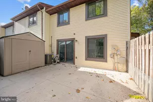 2549 Fox Ridge Ct, Woodbridge, VA 22192 - Photo 30