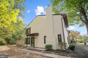 2549 Fox Ridge Ct, Woodbridge, VA 22192 - Photo 26