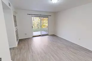 12199 Chaucer Ln, Woodbridge, VA 22192 - Photo 4